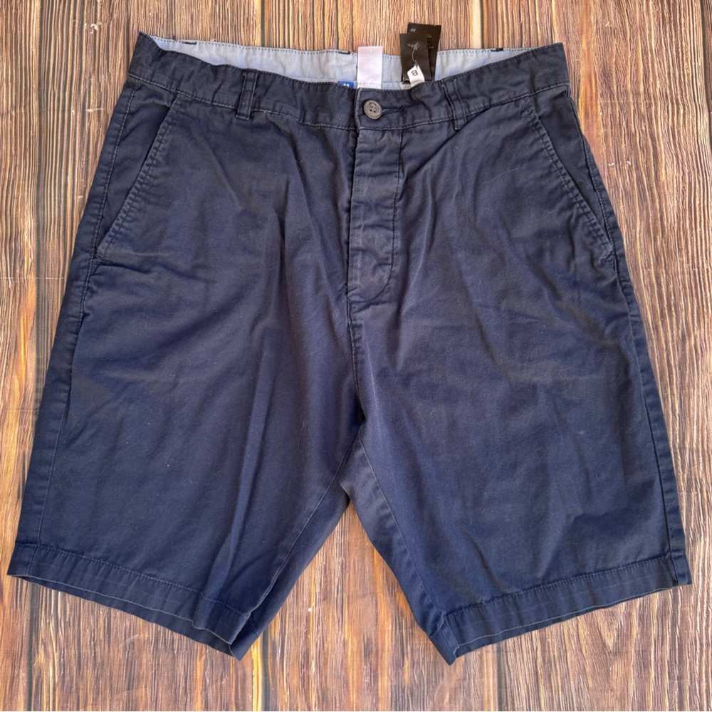 H&M Divided Men’s Chino Shorts – Navy Blue – 100% Cotton – Size 30